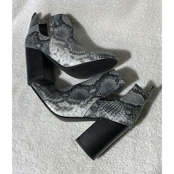 Steve Madden Snake Skin Boots Booties Womens 7 - Picture 2 of 6